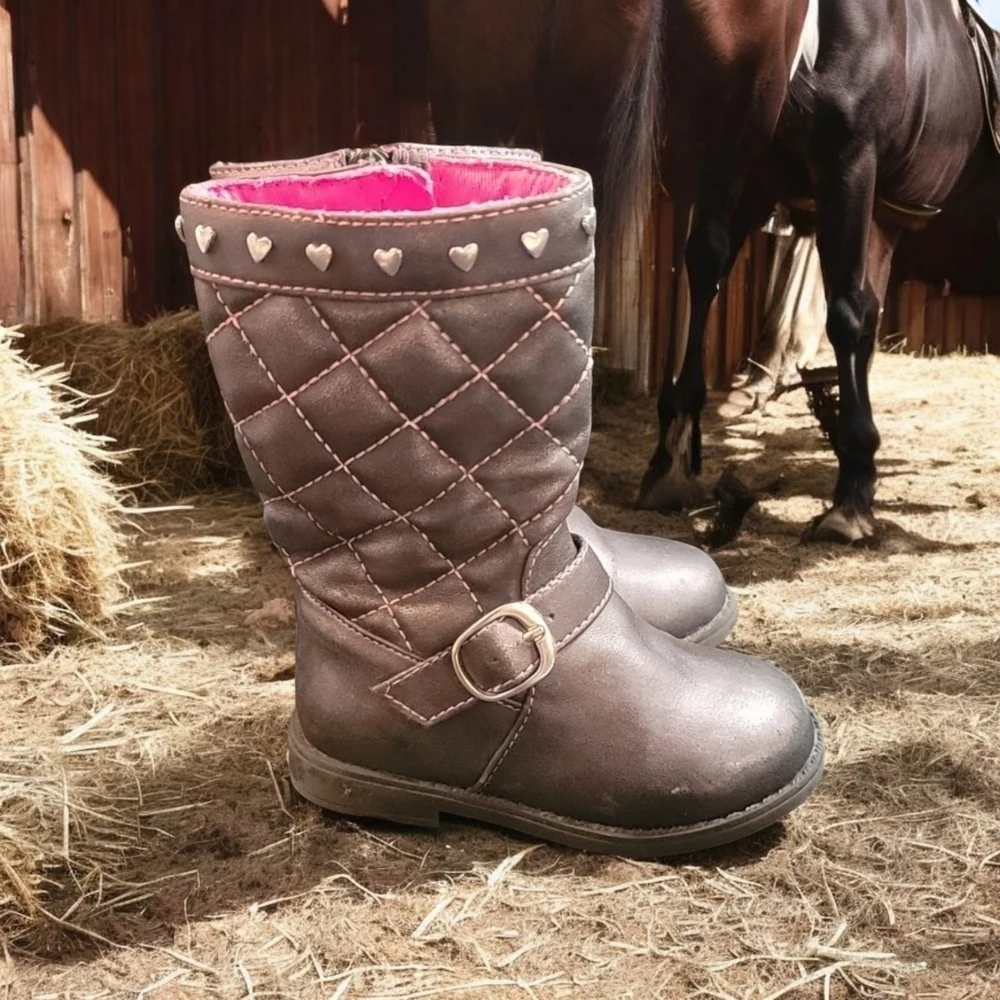 Rampage girls Size 5 Pink and Black snow boots
